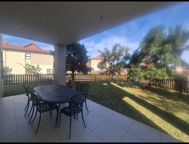 4 BEDROOM TOWNHOUSE FOR SALE IN IZINGA ESTATE